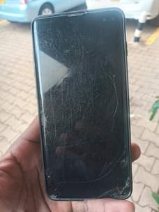 A picture of S10 with spoilt screen
