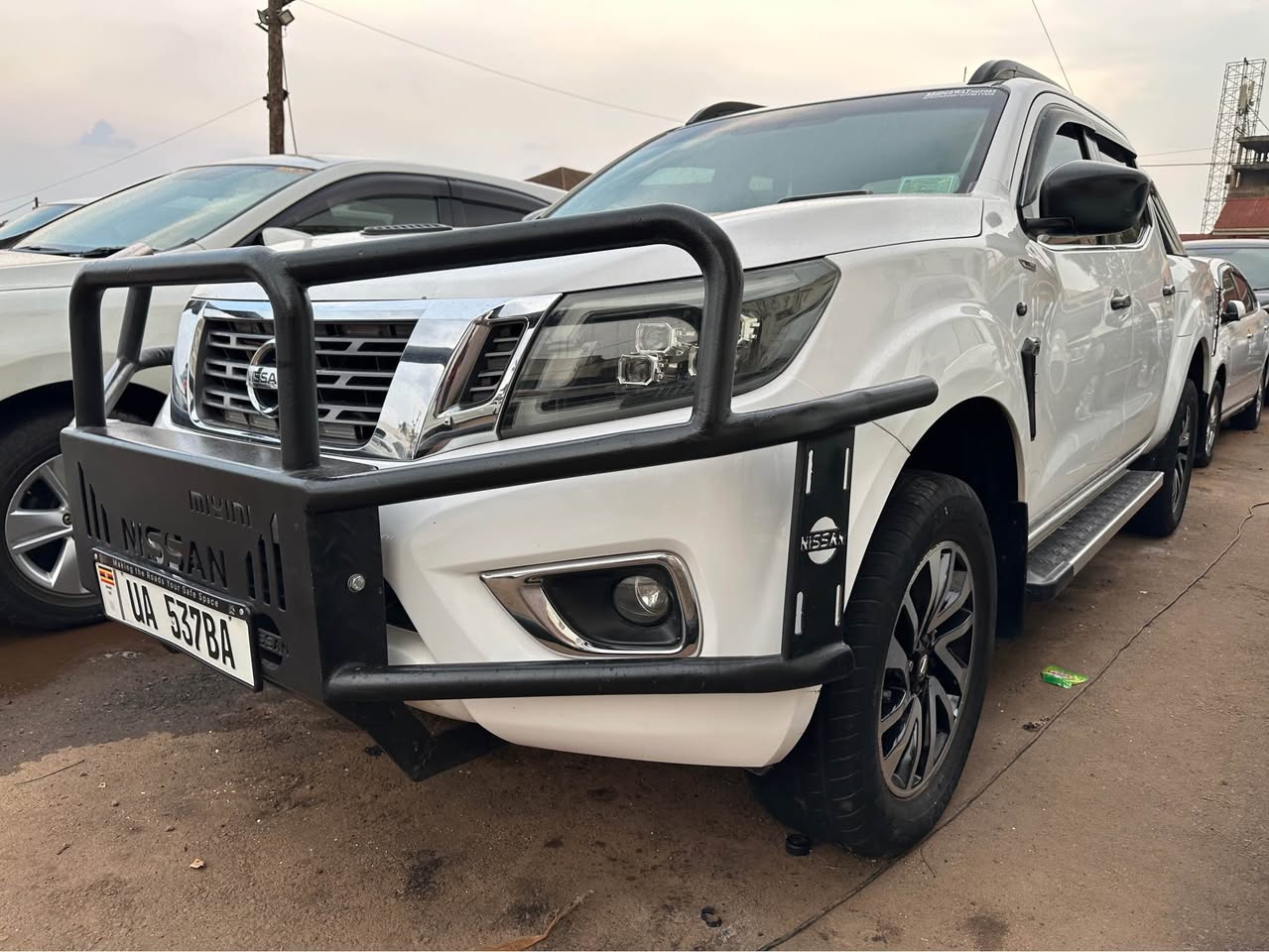 A picture of Nissan Navara 100m 0772864632