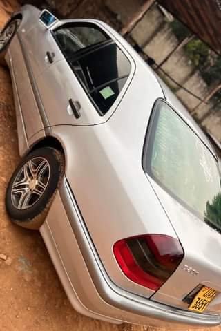 A picture of Mercedes benz c200 10m