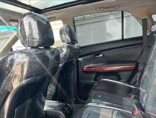 A picture of Lexus 350