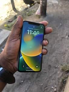 A picture of iPhone X 64gb bei 370 000 0692853914 Face ID ipo