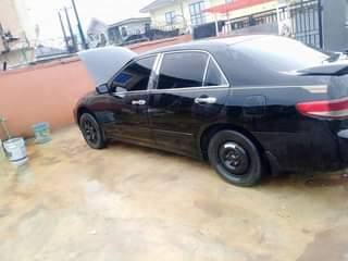 A picture of 2004 Honda Accord 10000