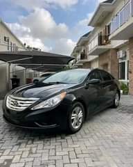 A picture of DIRECT TOKUNBO 2011 HYUNDAI SONATA SPORT Accident Free Thumbstart Android