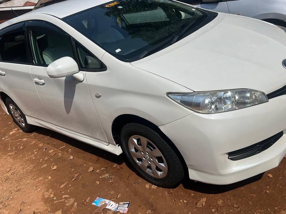 A picture of TOYOTA WISH