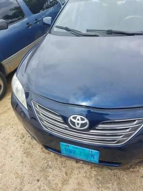 A picture of Toyota Camry 08 Model Engine is sound Gear super Sharp