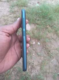 A picture of HISENSE U963 GB 8 RAM 1 GB ELF 80