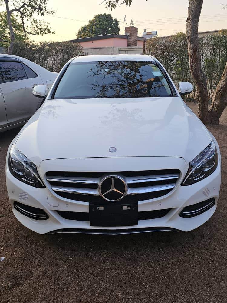 classifieds/cars mercedes