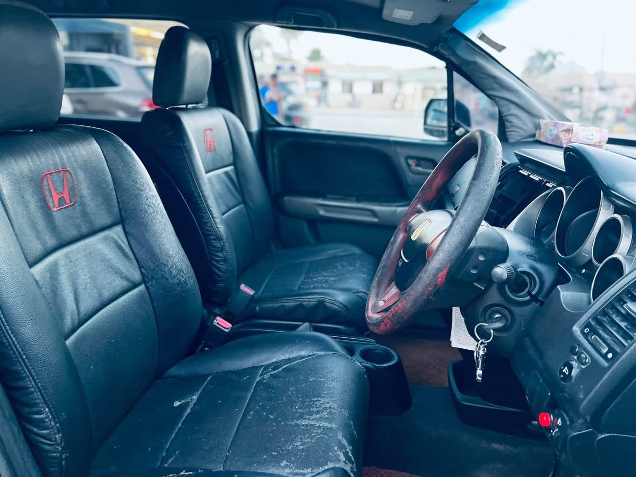 A picture of HONDA CROSS ROAD