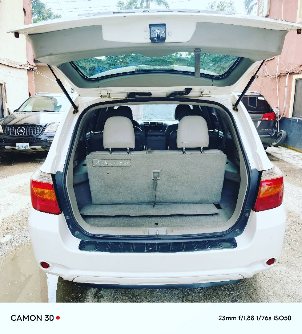 A picture of 2010 limited edition highlander