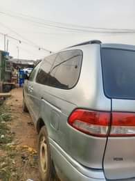 A picture of 2003 Toyota Sienna Fairly used by a lady Nothing to