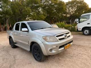 used toyota hilux