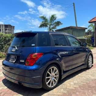 A picture of Toyota ist
