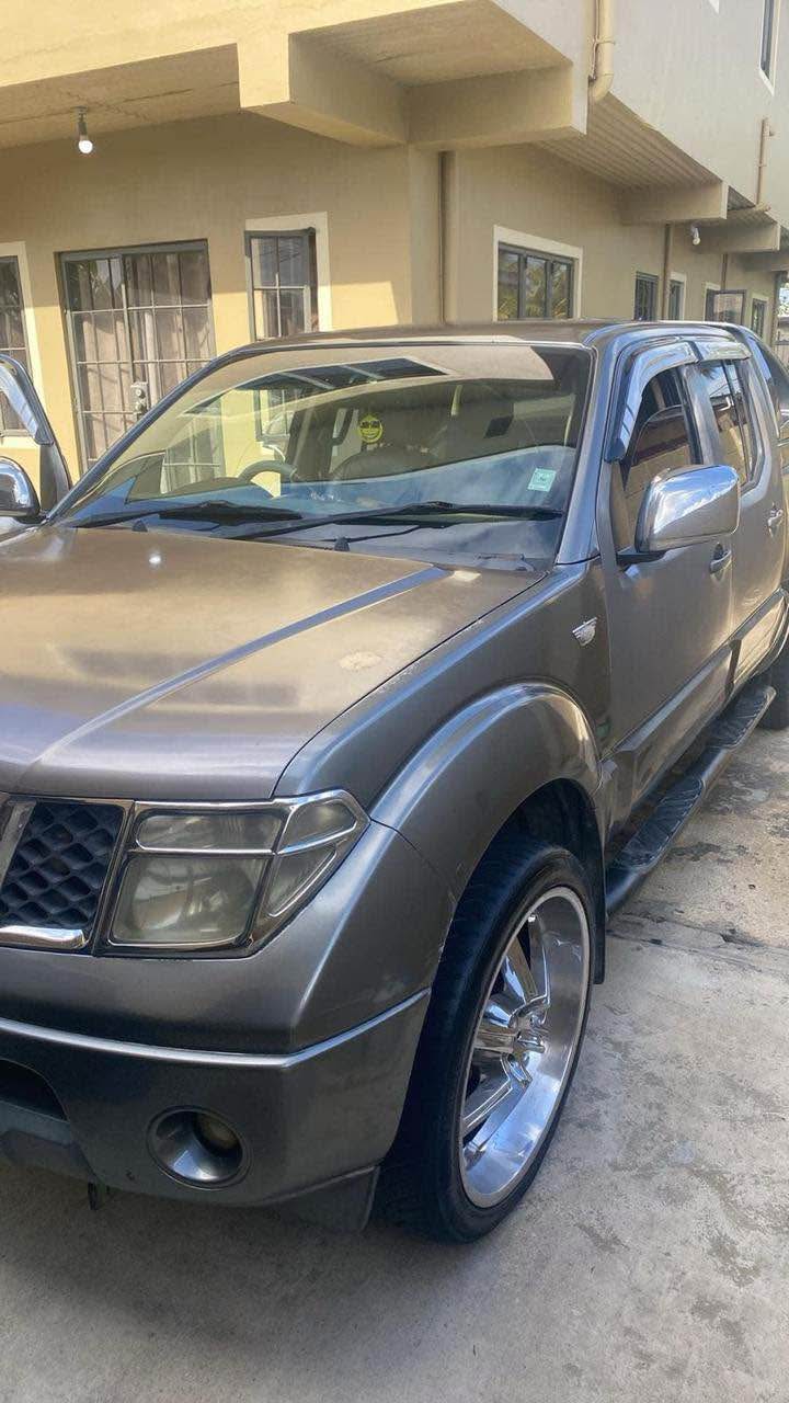 nissan navara
