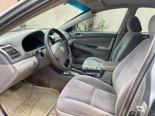 A picture of Toyota Camry 06 less than a year used but painted