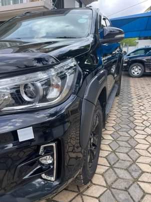 A picture of Inauzwaa Toyota Hilux Tsh 100M For sale Toyota Hilux U