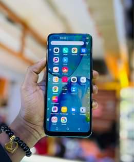 A picture of INFINIX NOTE 8