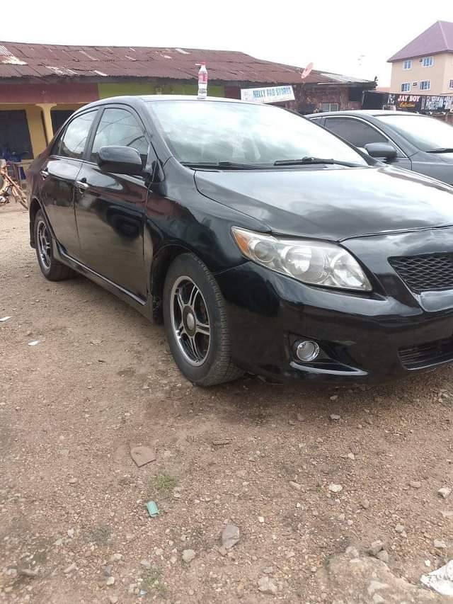 A picture of Corolla S 09 model