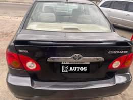 A picture of KB AUTOs Clean Good Buy Toyota Corolla LE Year 2004