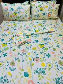 A picture of Duvet Mashuka Pochi mikoba Mikanda