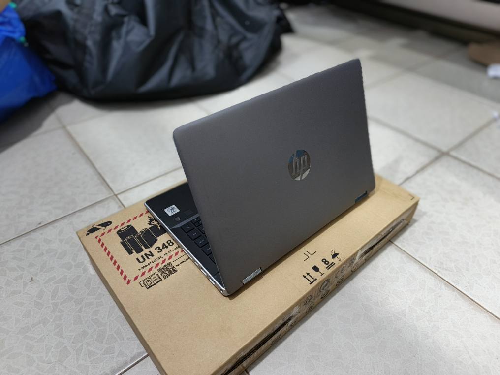 A picture of Touchscreen Hp Pavilion 14 X360 10th gen core i5