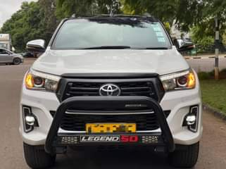 used toyota hilux