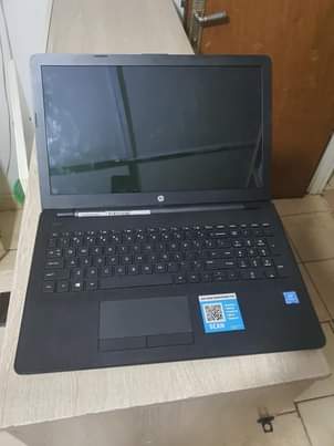 A picture of Hp PENTIUM price 150 000frw tel 0789362330
