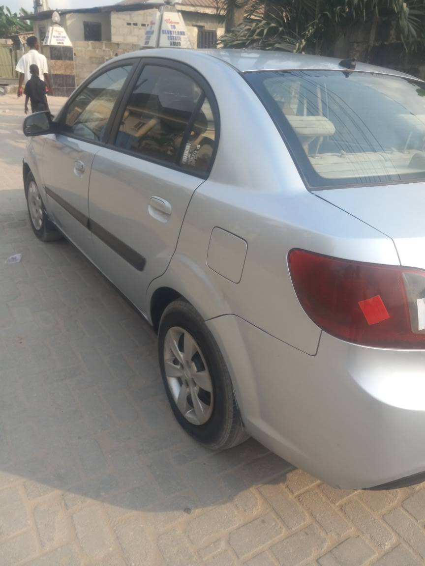 A picture of used Kia Rio 2010