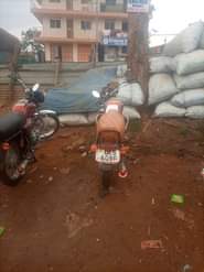 A picture of Bajaj for sale 2M Call or. Whatsapp 0772995758. 0772995758 0756911039.