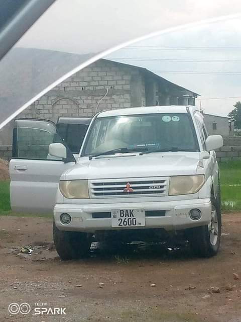 used mitsubishi pajero