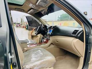 A picture of Quick deal Pristine Clean highlander for end user very sharp
