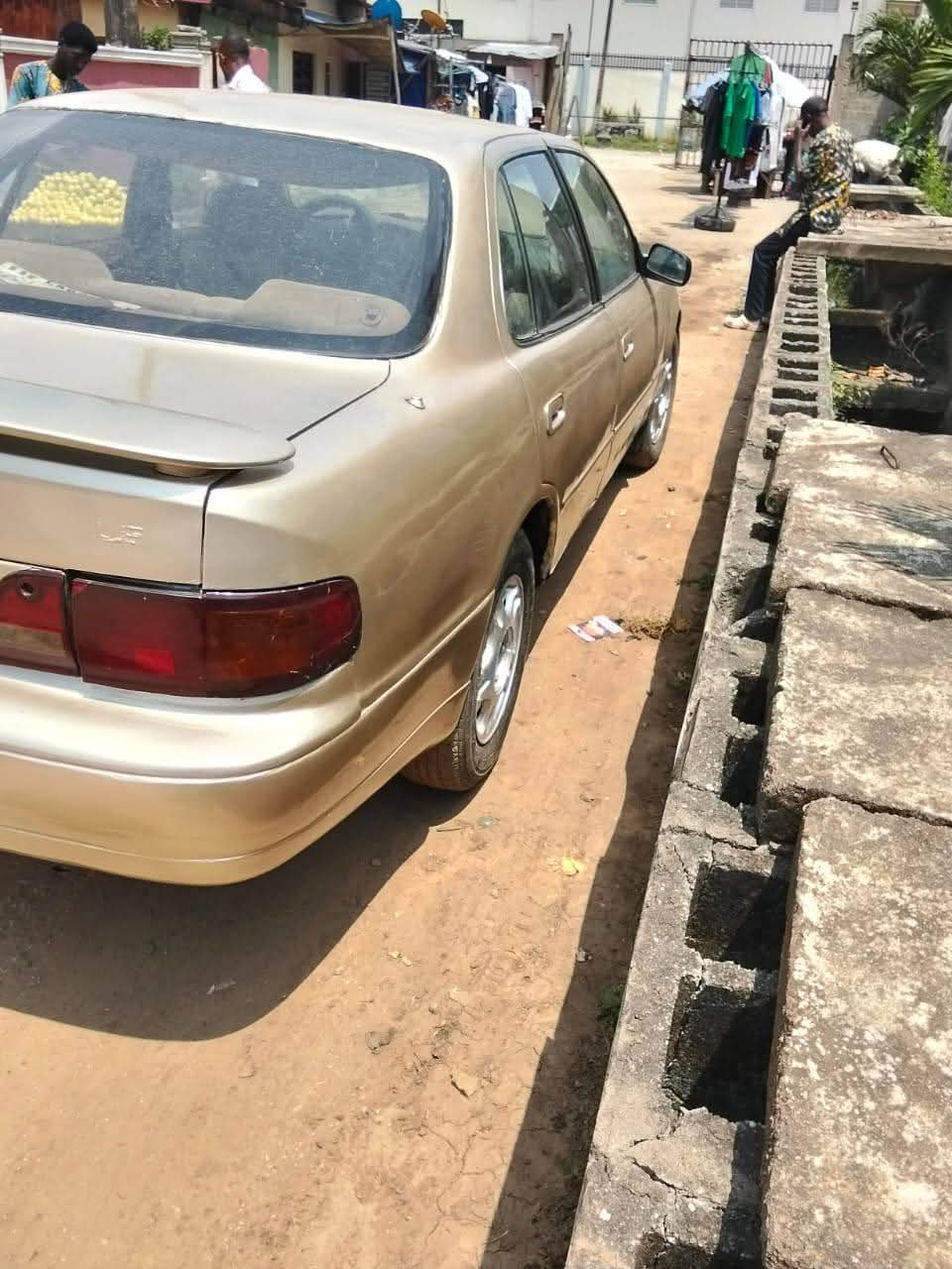 A picture of car