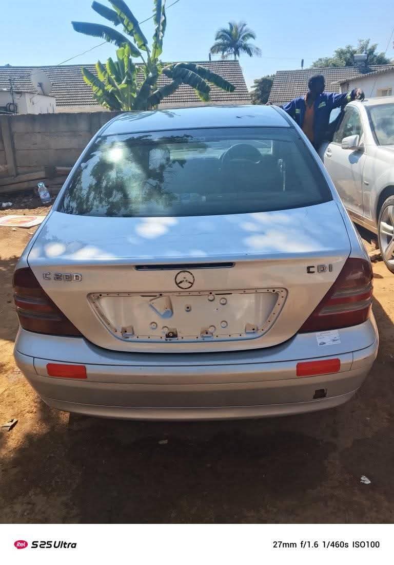 classifieds/cars mercedes