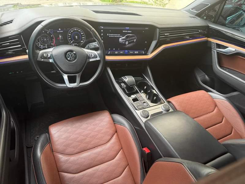 A picture of 2022 Volkswagen TOUAREG Foreign 98M ABUJA DEAL 08132662602