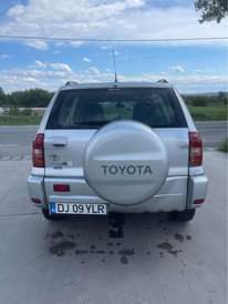A picture of Vnd Toyota rac 4 2005