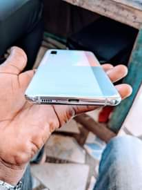 A picture of Samsung Galaxy A90 imenyooka mno gb128 ram6 net5g
