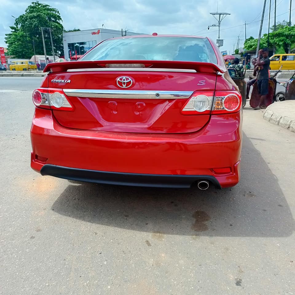 A picture of Toyota Corolla 2012 Toks 12m