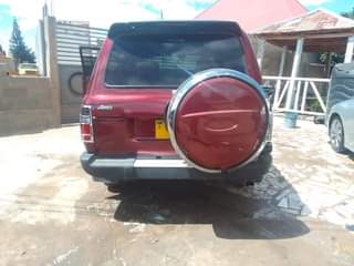 A picture of Gari zote ni land cruiser GX engine 1hz kila moja