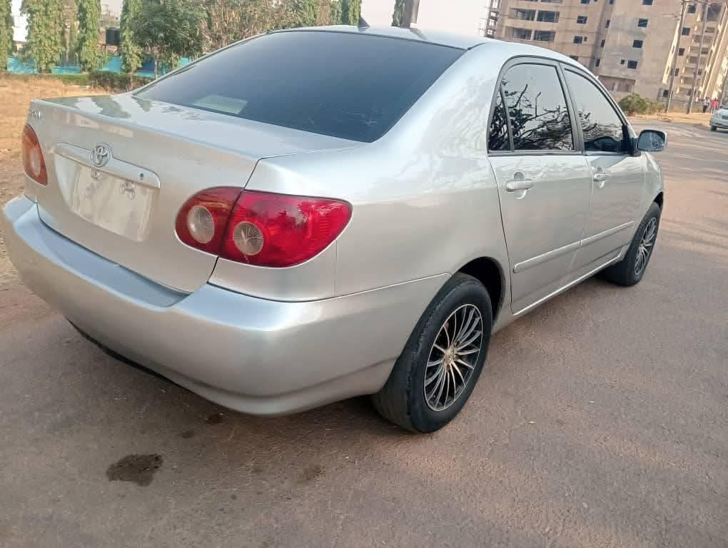 A picture of 2006 Toyota corolla