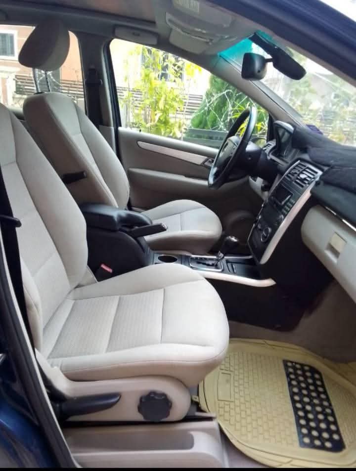 A picture of Mercedes Benz B170