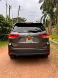 A picture of  Price 125 Million Kluger 2.4cc 2018 Call Now.... Whatsapp