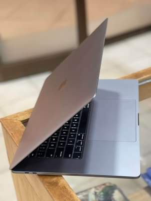 A picture of Mackbook pro i9 2019