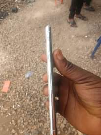 A picture of iPhone 11 pro max 256 GB rom