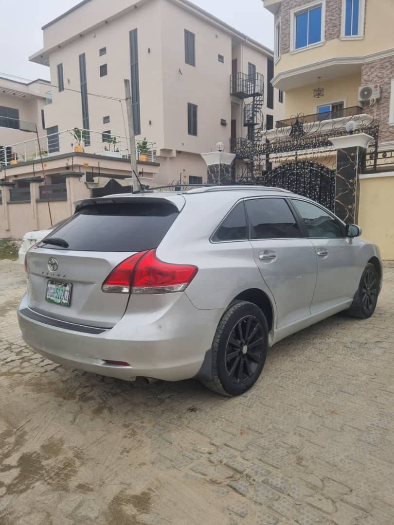A picture of 2010 Toyota Venza 4WD