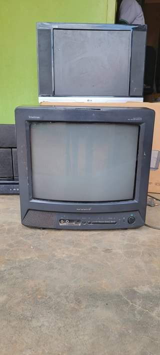 A picture of Home appliances TV Sony 14 kibuto 50 000. Sony Bravia