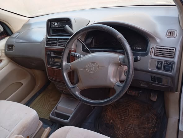 A picture of Toyota Ipsum super