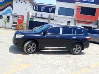 A picture of Toyota Highlander 2008