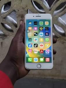 A picture of iPhone 8 Plus 64GB Battery 100 Fingerprint ipo Bei 220