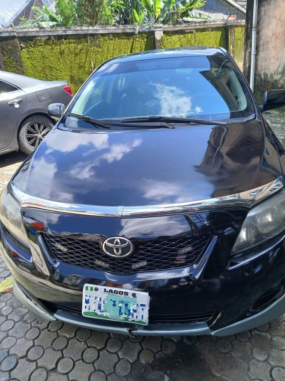 A picture of Toyota Corolla 2009 2010 Sport