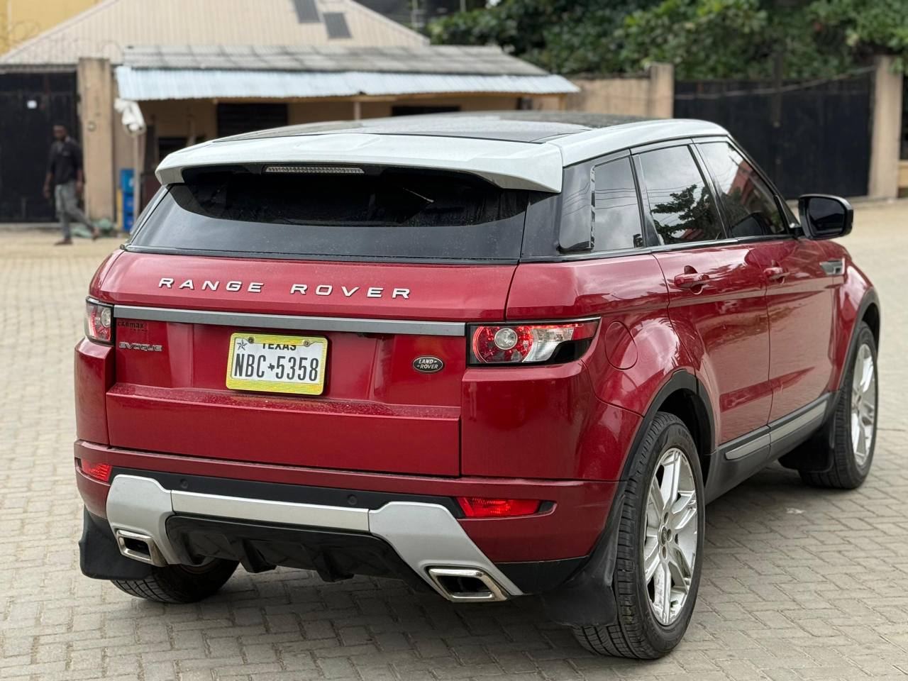A picture of Range Rover evogue 2014 model 16M