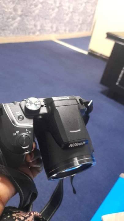 nikon